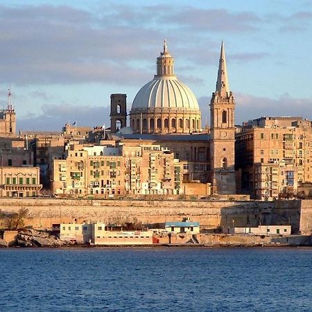 Splendid Seaside Retreat On Spinola Bay Apartment Saint Julian's Екстериор снимка